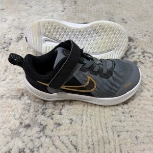 Nike Downshifter 12 Next Nature TD Grey Black Toddler Shoes Size 10c DM4191 005